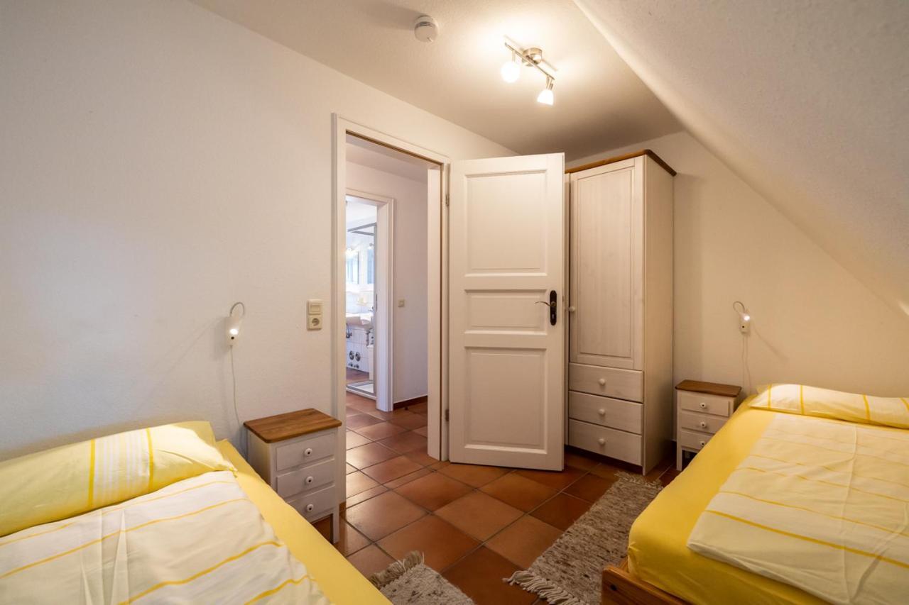 Britta Apartment *